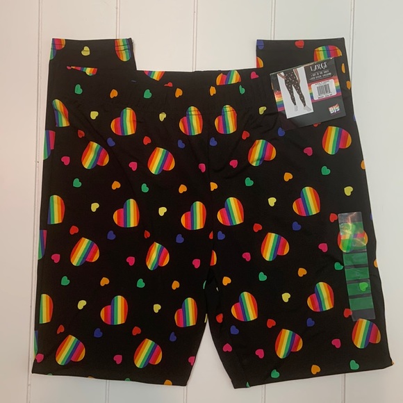 NWT Feeling Proud Pride Rainbow Hearts black leggings - Picture 2 of 4